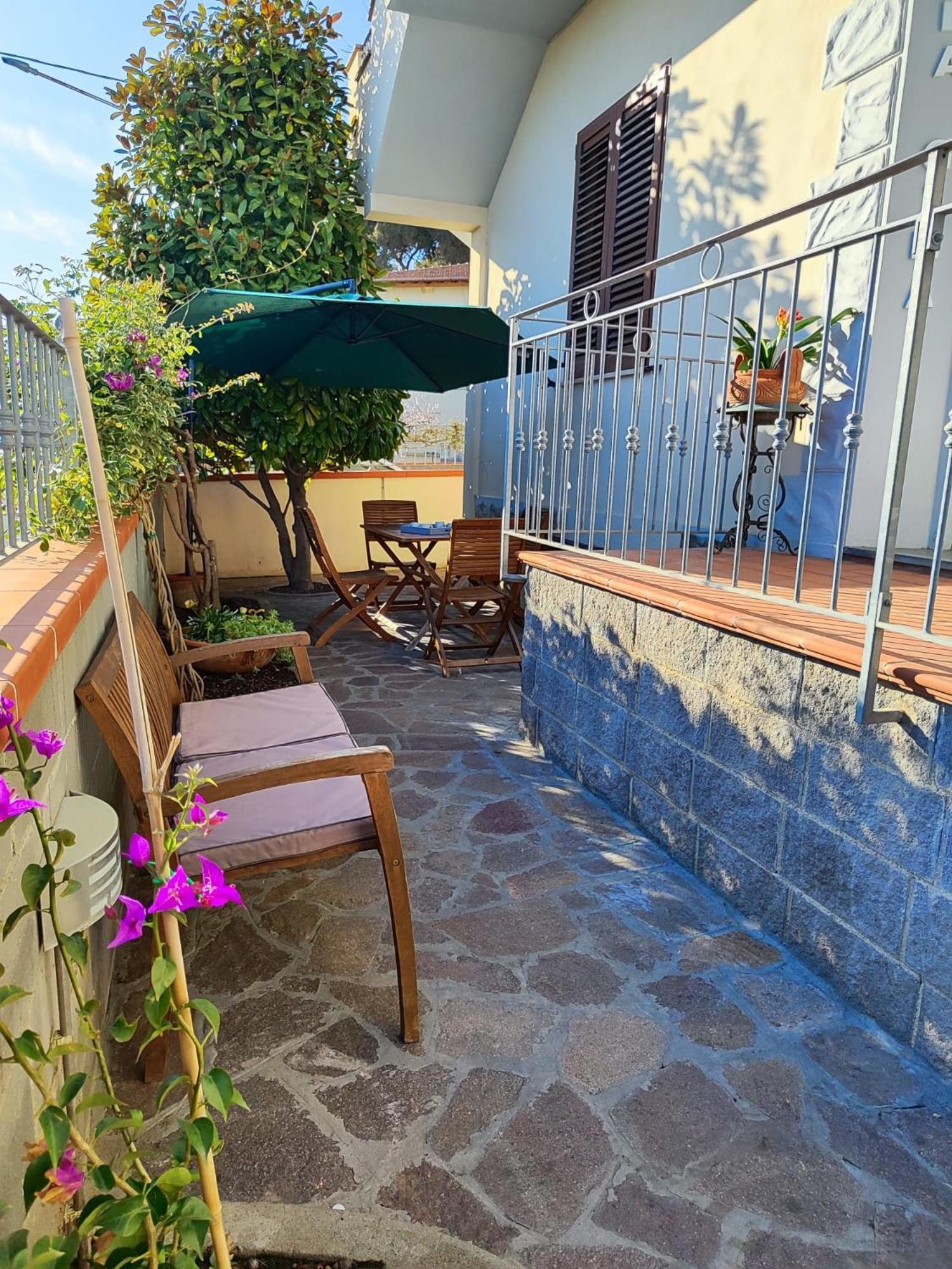 A Casa Di Gina Apartment Розиняно Солвей Екстериор снимка