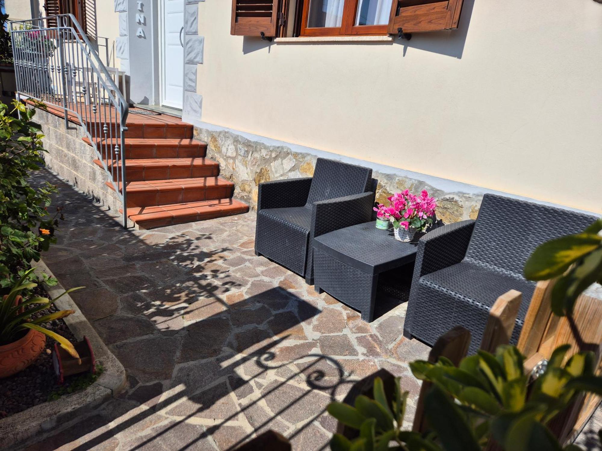 A Casa Di Gina Apartment Розиняно Солвей Екстериор снимка